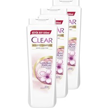 Clear Kadınlara Özel Yumuşak Parlak Kiraz Çiçeği Şampuan 600 Ml. 3lü Set