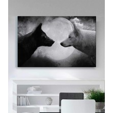 Stella Store Siyah Beyaz Kurt Ay Işığında Kanvas Tablo