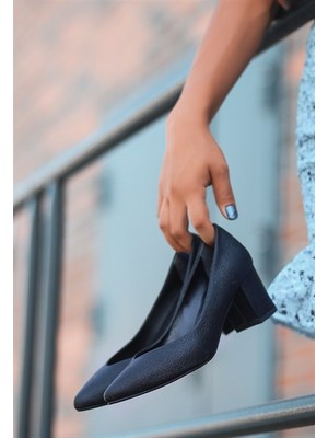 Erbilden Manina Siyah Cilt Desenli Cilt Topuklu Ayakkabı