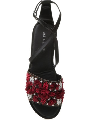 Mi Piace Çiçek Detaylı Düz Siyah Bordo Kadın Sandalet