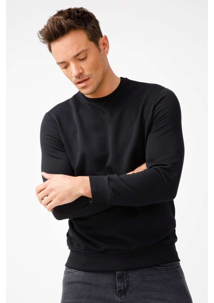 Erkek Siyah Modernfit / Ekstra Dar Kalıp Bisiklet Yaka Sweatshirt indirimleri