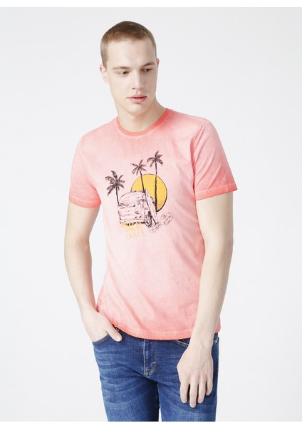 Erkek Pembe Bisiklet Yaka T-Shirt fırsatları