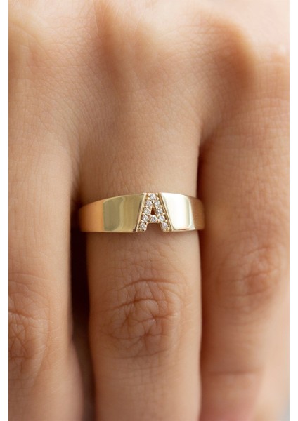 Altın Tasarım Harf Yüzük