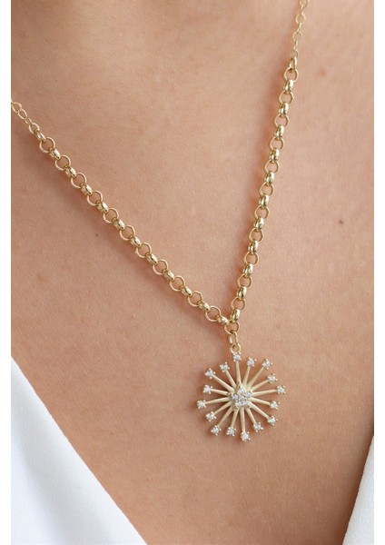 Altın Yıldızlı Tasarım Kolye