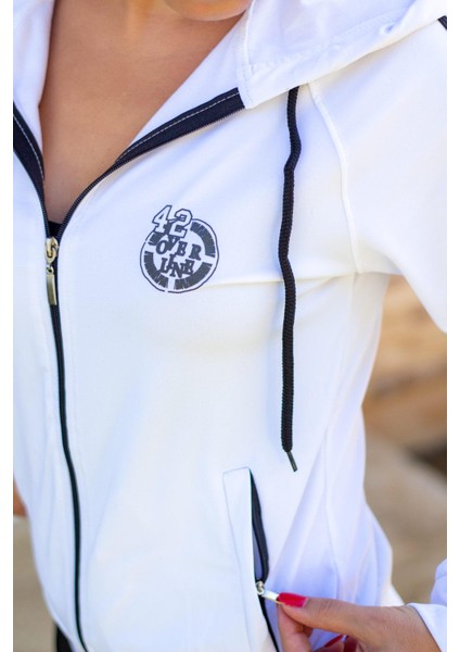 Kadın Beyaz Iki Şeritli Biyeli Fermuarlı Kapüşonlu Spor Eşofman Takımı 21KESTAX11 modelleri