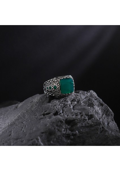 Yeşil Akik Taşlı Mikro Taş Detaylı Usta Işi 925 Ayar Gümüş Erkek Yüzük