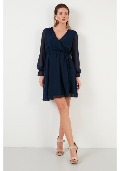 Kruvaze Yaka Bağlama Detaylı Şifon Mini Elbise Bayan Elbise 6051467 indirimleri