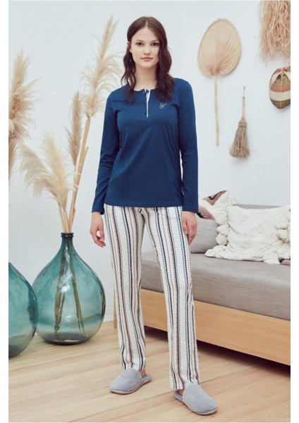 Bayan Altı Çizgi Desenli Bol Paça Pijama Takım