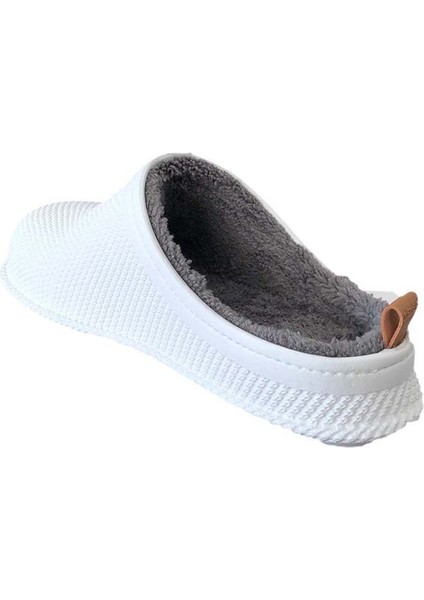 12464 Beyaz Erkek Kışlık Ev Içi Terlik modelleri