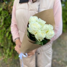 Hasal Flower - Umudum Sensin - 7 Beyaz Gül Buketi - Aranjman Kesme Canlı Çiçek