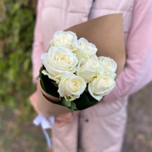 Hasal Flower - Umudum Sensin - 7 Beyaz Gül Buketi - Aranjman Kesme Canlı Çiçek