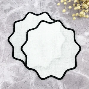 Siyah Renkli Oval Çiçek Nakışlı 2'li Kokteyl Peçetesi