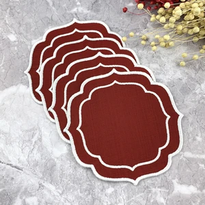 Bordo Renkli Beyaz Çift Sargı Nakışlı 4'lü Kokteyl Peçetesi