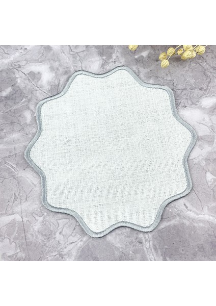 Gümüş Gri Renkli Oval Çiçek Nakışlı Kokteyl Peçetesi