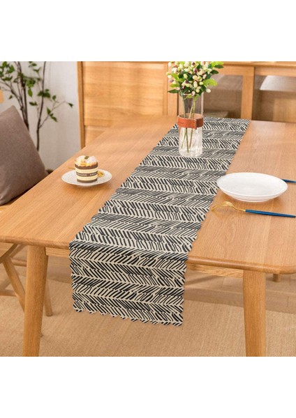 Modern Siyah Beyaz Desenli Dijital Baskılı Runner