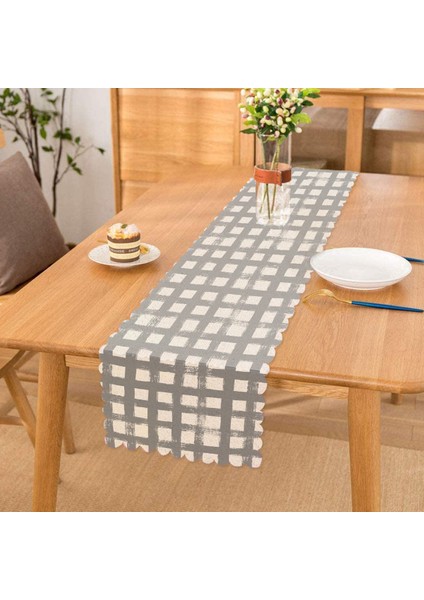 Gri Zeminde Geometrik Kare Motifli Dekoratif Runner