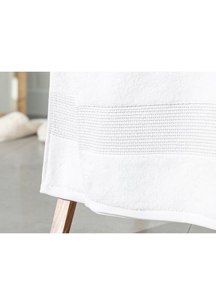 Delu x e Pamuklu Low Twist Banyo Havlusu 90 x 150 cm Beyaz