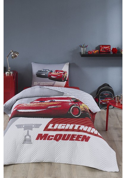 Cars Piston Cup Tek Kişilik Disney Lisanslı Lastikli Fitted Çarşaf Kapitone Çocuk Nevresim Takımı