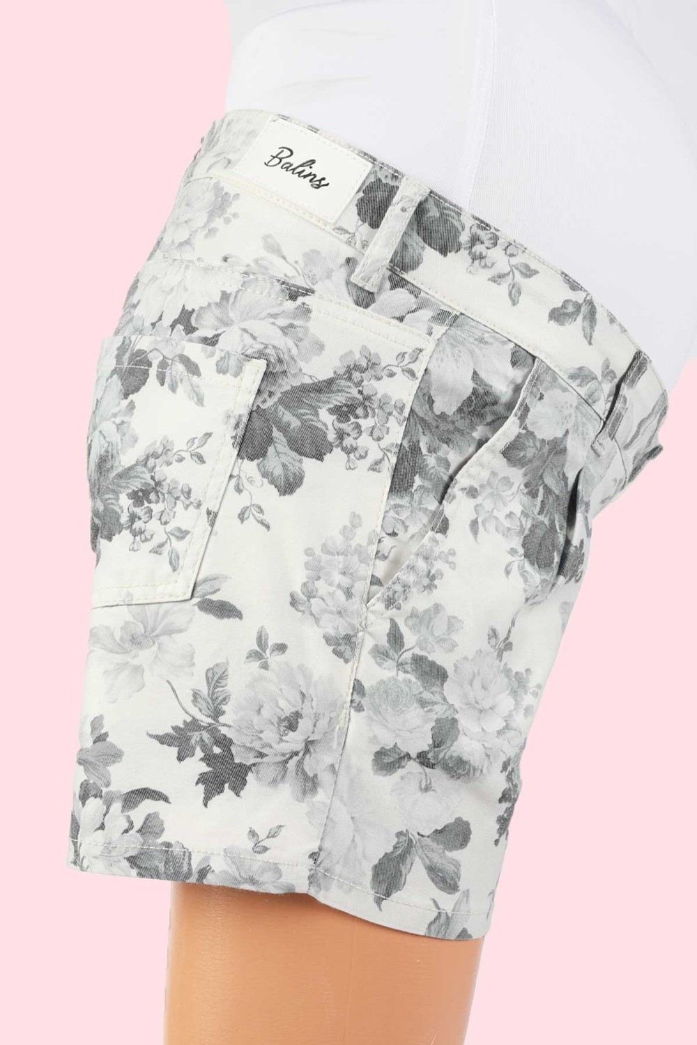 Balins Beyaz Çiçek Baskılı Hamile Gabardin Şort %66 Cotton Esnek Yapı Rahat Tasarım görsel 2