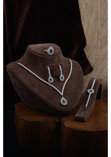 Dionisos Kadın Zümrüt Taşlı Gümüş Su Yolu Set - Kolye, Bileklik, Küpe, Yüzük fiyatları