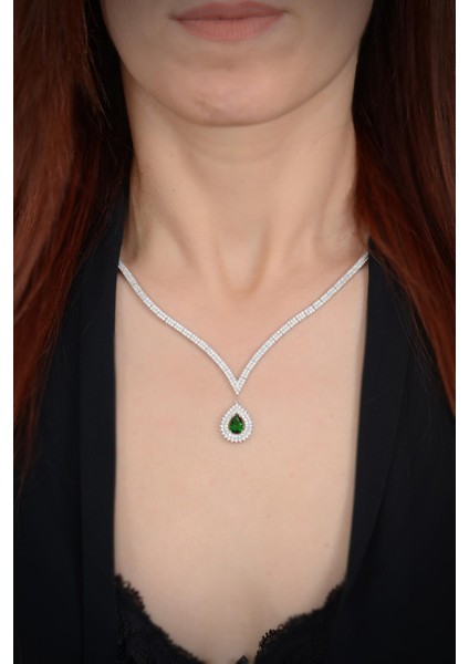 Dionisos Kadın Zümrüt Taşlı Gümüş Su Yolu Set - Kolye, Bileklik, Küpe, Yüzük modelleri