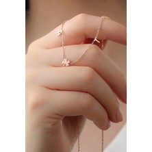 Lieza Jewelry Gümüş Yoncalı Harf Kolye