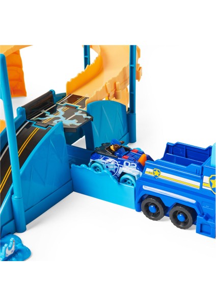 Chase'in Polis Kurtama Aracı 6060297