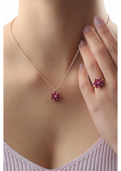 Gümüş Pembe Taşlı Lotus Çiçeği Kolye fırsatları