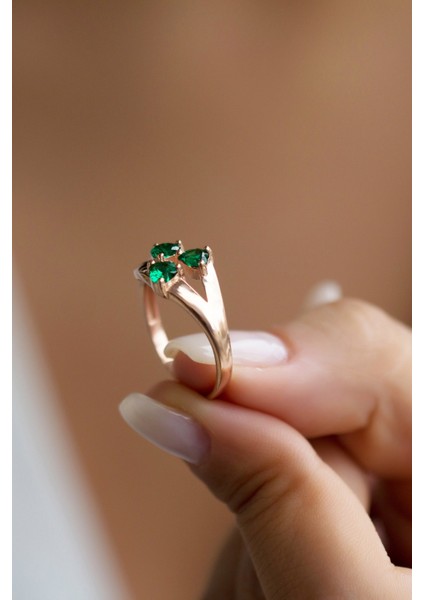 Gümüş Yeşil Taşlı Üçtaş Yüzük modelleri