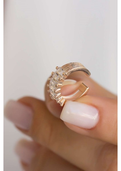 Gümüş Baget Taşlı Kıkırdak Küpe modelleri