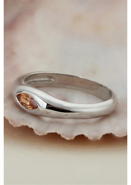 Gümüş Renkli Mekik Taşlı Tasarım Yüzük modelleri