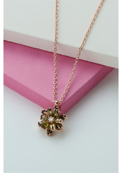 Gümüş Yeşil Taşlı Lotus Çiçeği Kolye