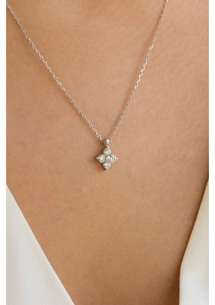 Gümüş Yonca Kolye