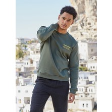 Clandestino Baskılı Sweatshirt Haki