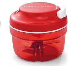 Tupperware Süper Şef Kırmızı Saklama Kabı Hafif ve Kompakt Yapısı ile Kullanım Kolaylığı Sağlayan Özellik