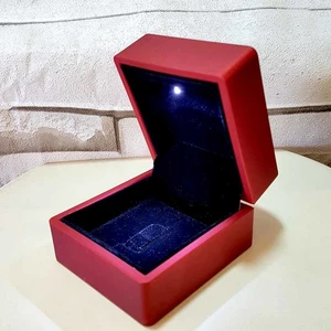 Işıklı Yüzük Kutusu