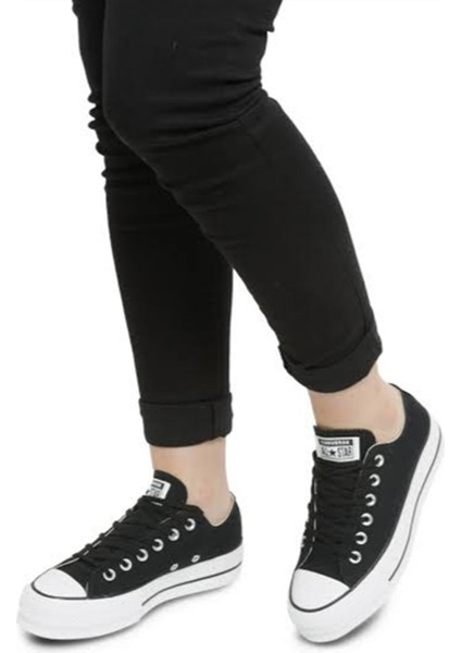 Chuck Taylor All Star Lift Yüksek Taban Kadın Siyah Spor Ayakkabı 560250C V4 modelleri