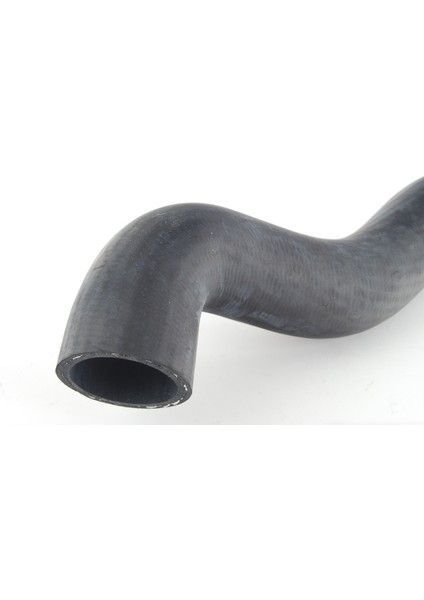 Bmw E32 ve E34 M60 Motor Radyatör Üst Hortumu 11531741405 modelleri