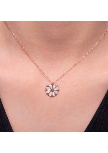 Kar Tanesi Taşlı 925 Ayar Gümüş Kolye