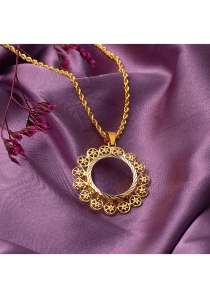 Dönence Yarım Altın Çerçeveli Kolye modelleri