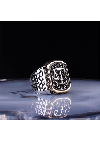 Adalet Terazisi Motifli Gümüş Erkek Yüzük