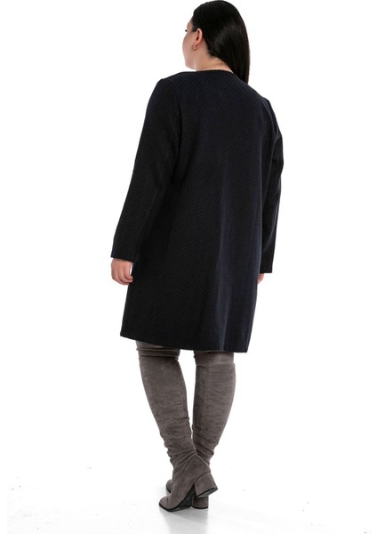 Büyük Beden Yuvarlak Yaka Önden Cepli Çizgili Astarsız Lacivert Ceket modelleri