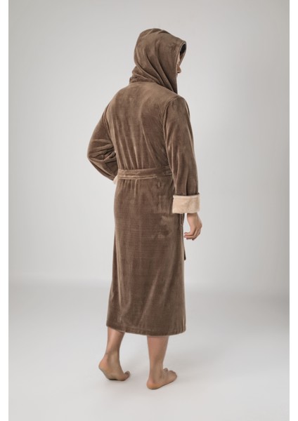 Sports Nakışlı Kapşonlu Erkek Bornozu