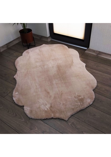 Vizon Marjinal Peluş Halı Dekoratif Oda Halısı Kaymaz Taban Pofuduk