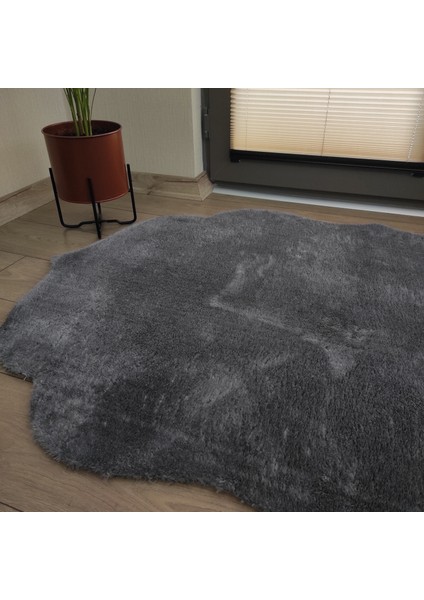 Antrasit Marjinal Peluş Halı Dekoratif Oda Halısı Kaymaz Taban Pofuduk