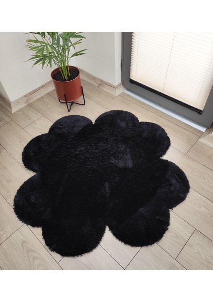 Siyah Yonca Peluş Halı Dekoratif Oda Halısı Kaymaz Taban Pofuduk