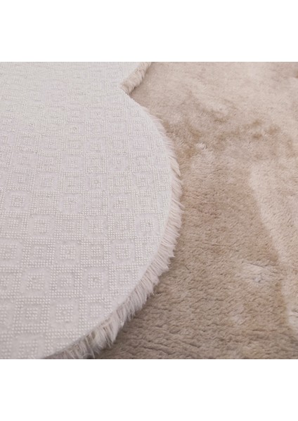 Vizon Yonca Peluş Halı Dekoratif Oda Halısı Kaymaz Taban Pofuduk