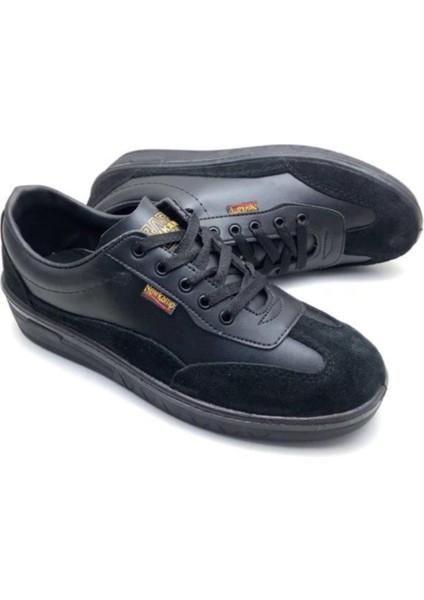 Siyah Renk Iş Arazi Için Uygun Spor Ayakkabı