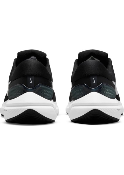 Air Zoom Vomero 16 modelleri