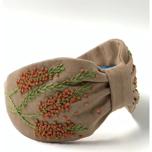 Mimoza Nakışlı Kahverengi Taç